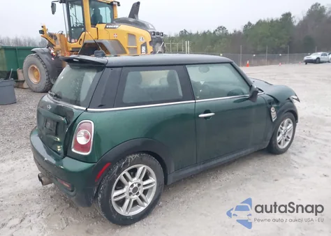 2013 Mini Hardtop Cooper S из США, поврежденный, VIN WMWSV3C50DT388254